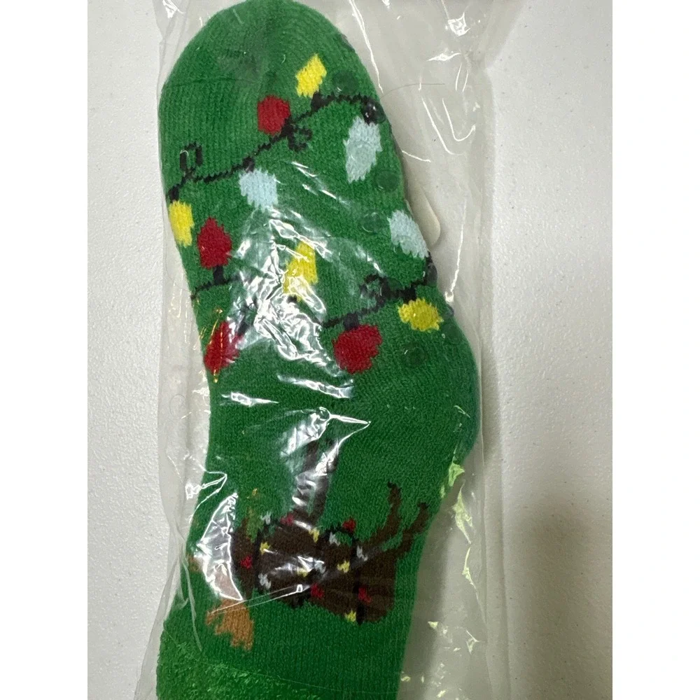 Northeast Outfitters Youth Cozy Cabin Socks Green Christmas Holiday Lights‎